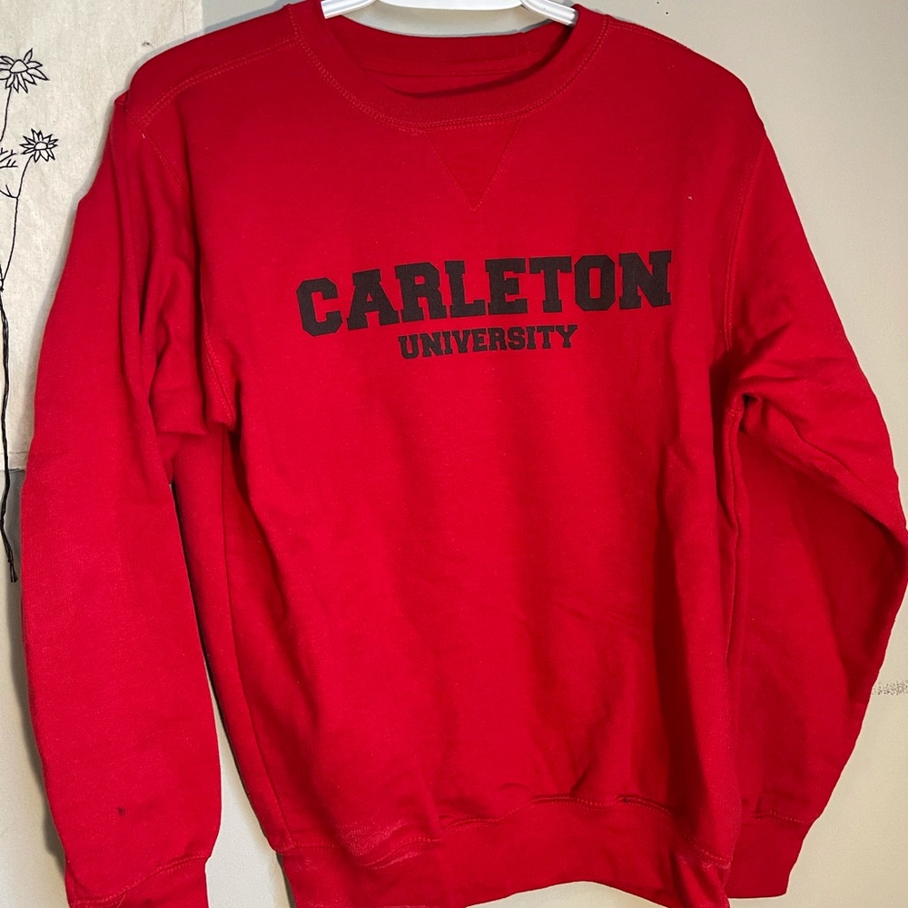 📚Carleton University Crew Neck